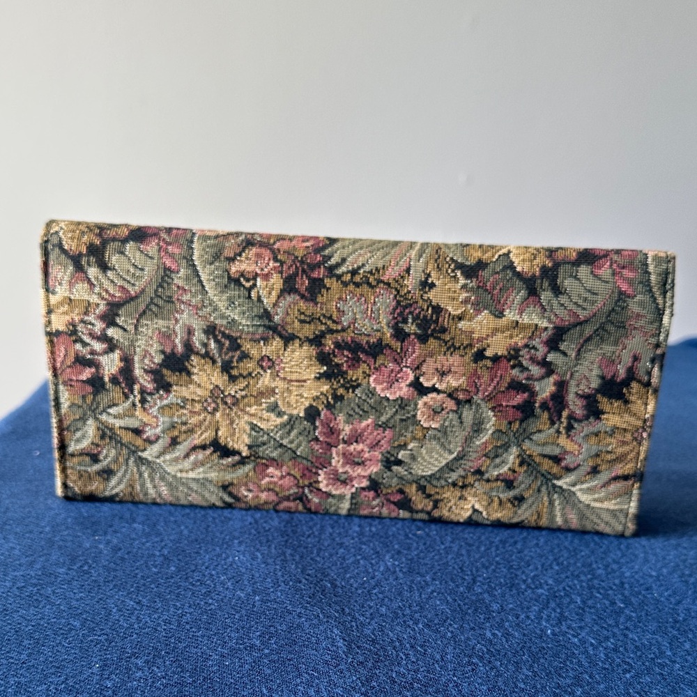 Floral Tapestry Clutch - Picture 2 of 4
